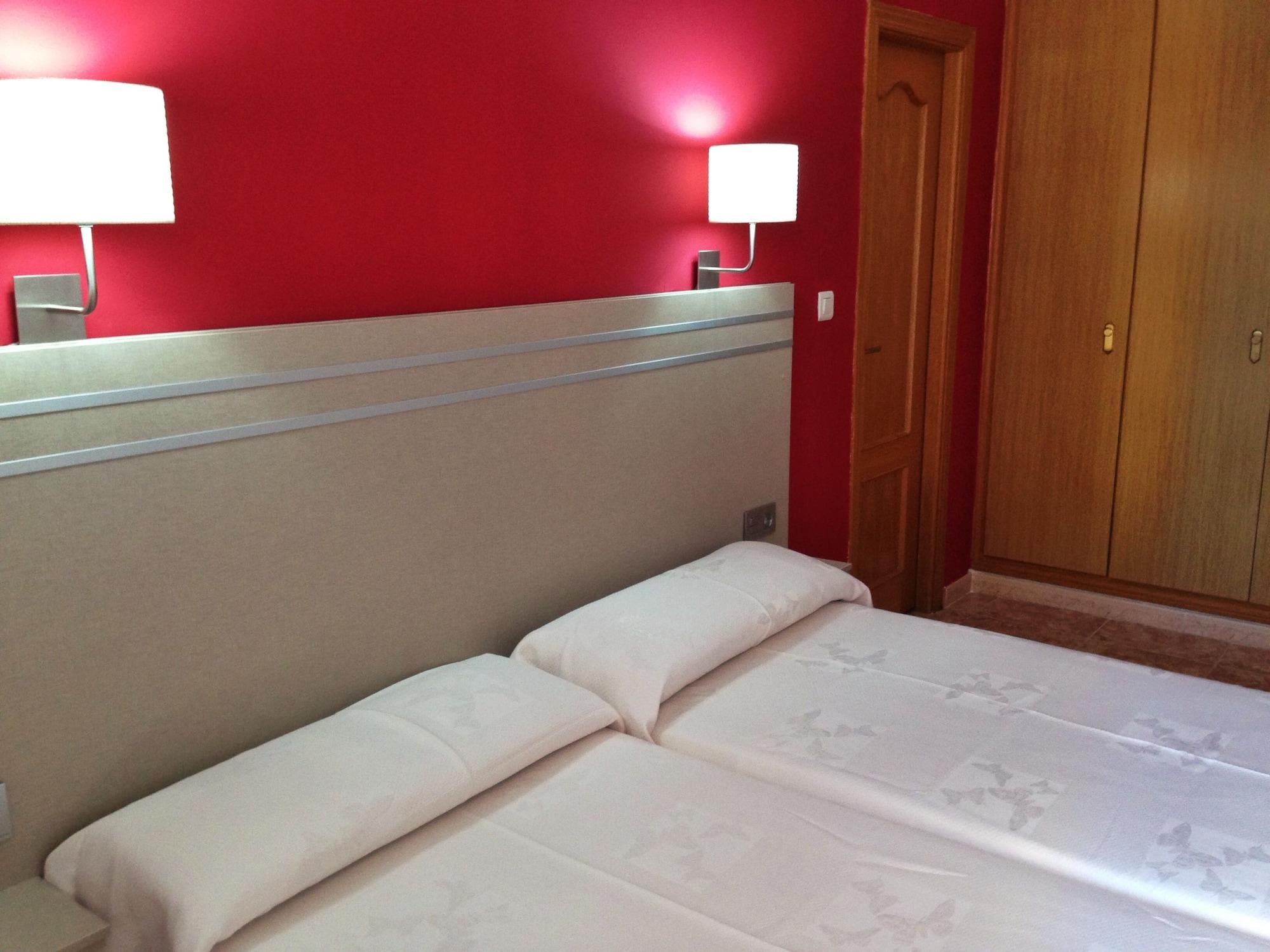 Hotel Carmen Teresa توريمولينوس المظهر الخارجي الصورة