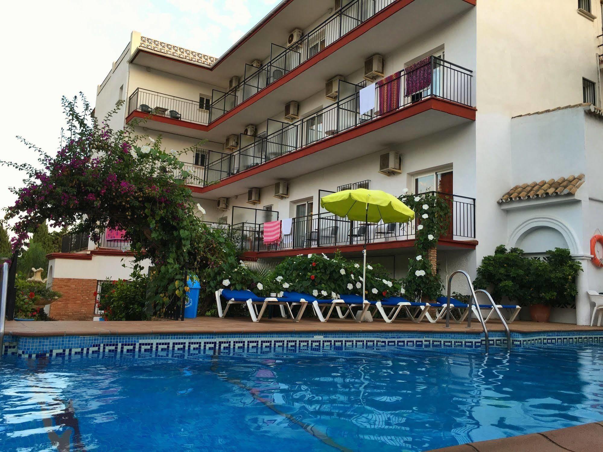 Hotel Carmen Teresa توريمولينوس المظهر الخارجي الصورة
