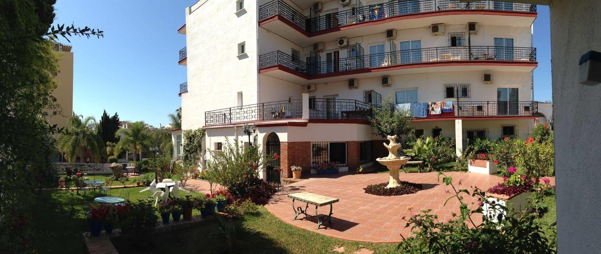 Hotel Carmen Teresa توريمولينوس المظهر الخارجي الصورة